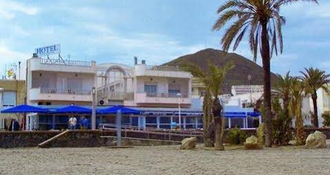 Hotel Donde Caparros カルボネラス エクステリア 写真