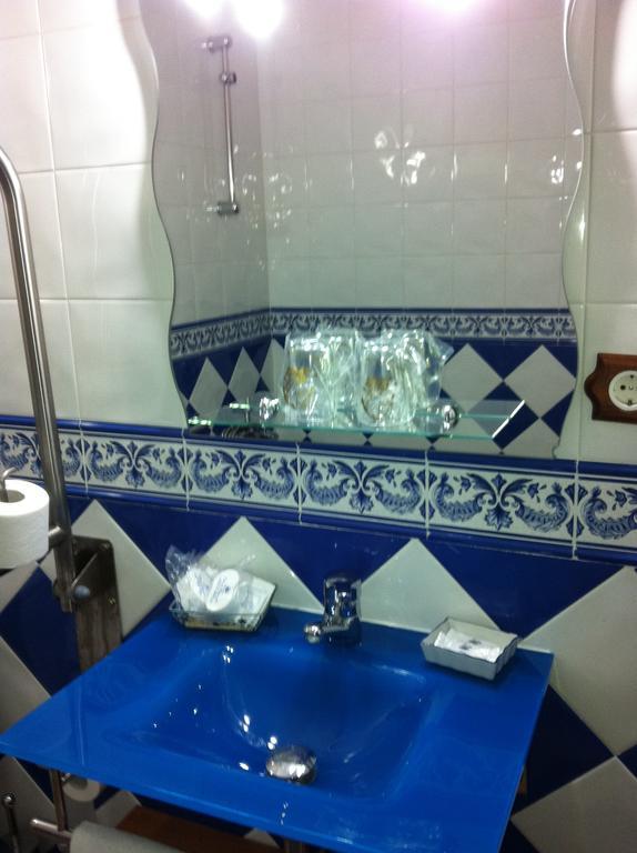 Hotel Donde Caparros カルボネラス 部屋 写真